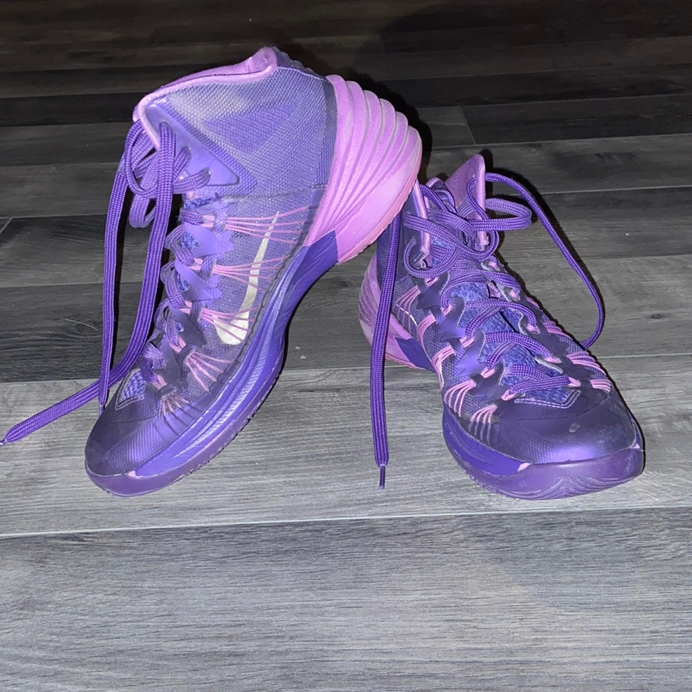 Purple hyperdunks
